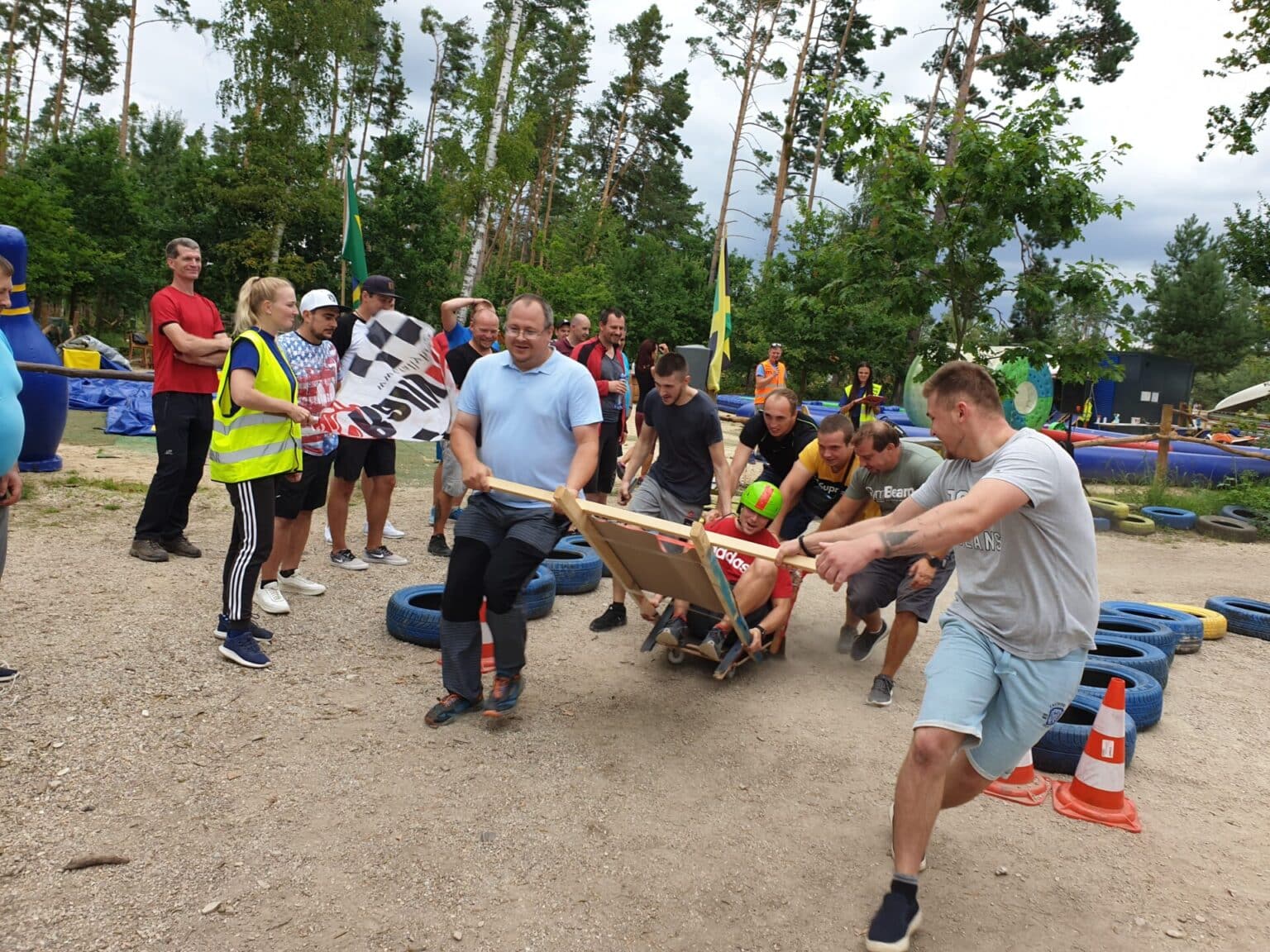 LAMARK slaví se zaměstnanci ve velkém stylu 17 let na trhu