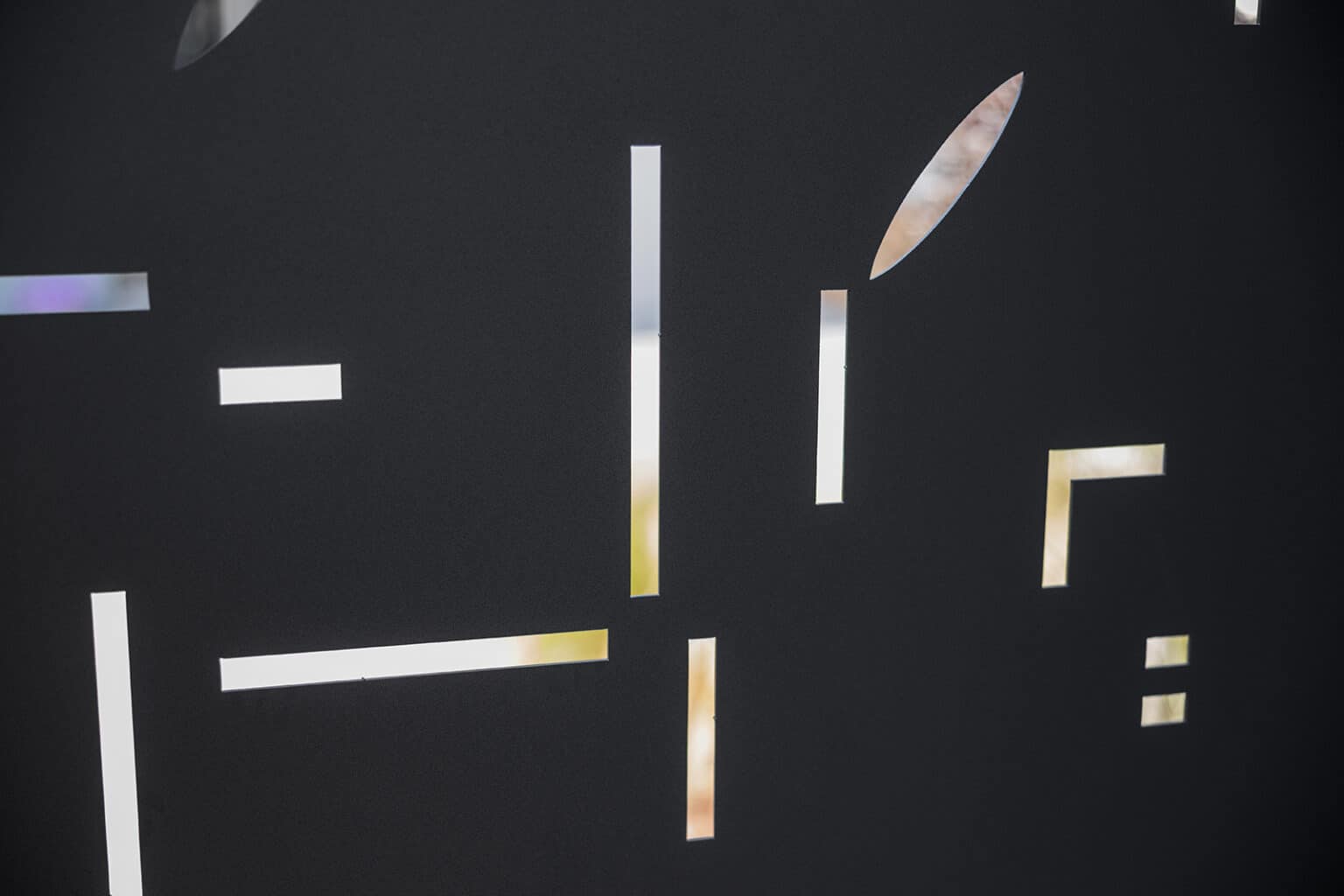 Detail deskového plotu LAMARK | Motiv Josa | Šedá antracitová barva