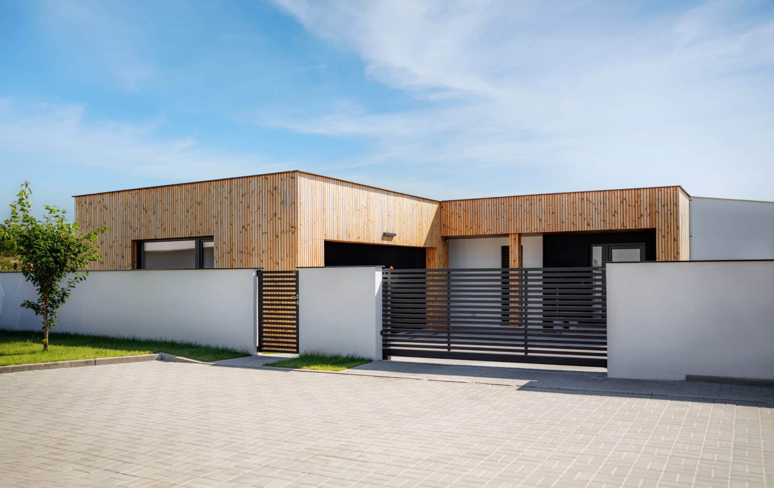 Hliníkové oplocení LAMARK | Motiv Avila | Černá kovářská barva