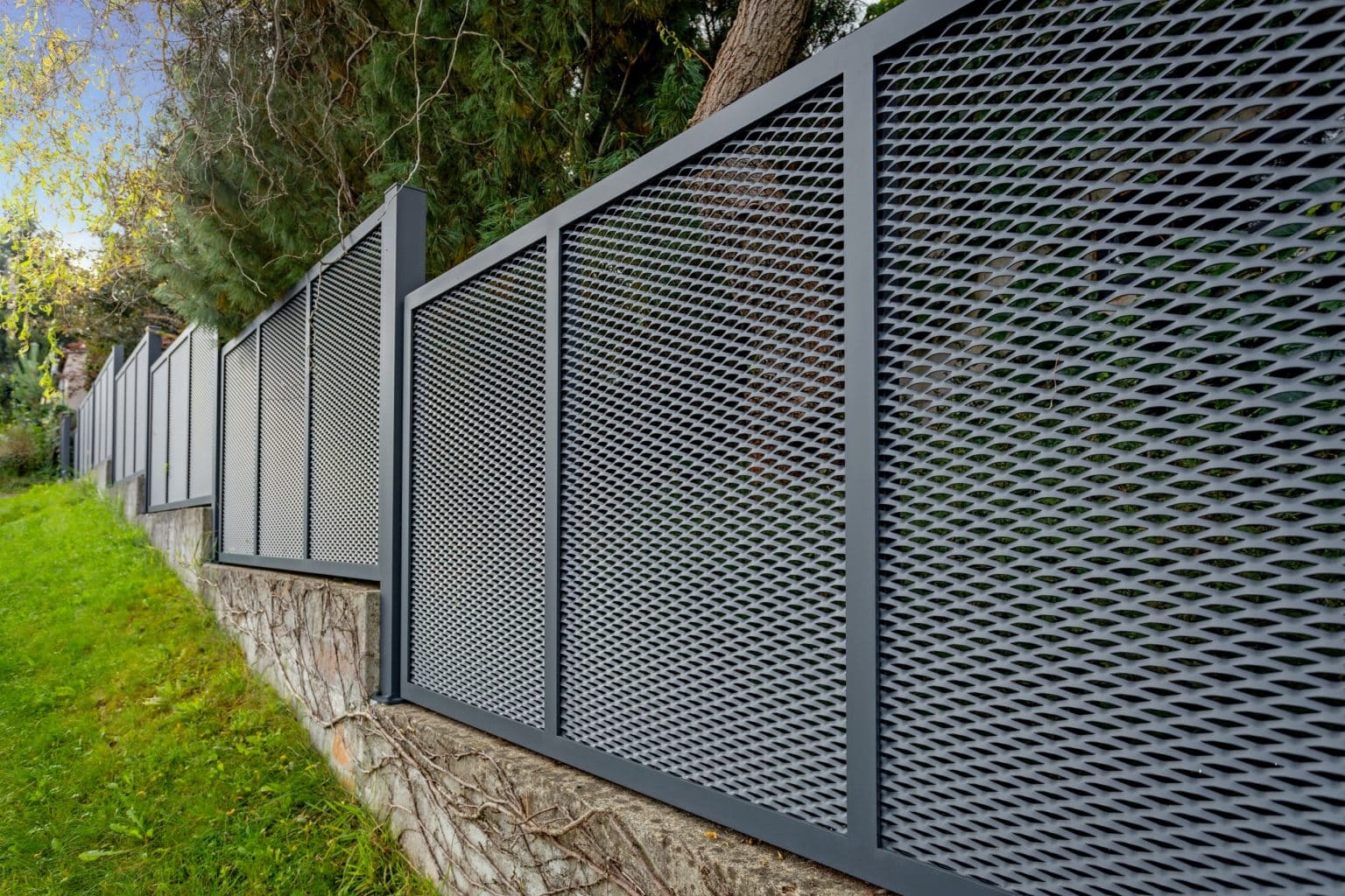 Tahokov plot LAMARK | Motiv Mauricius | Šedá antracitová barva | Hliníkové sloupky