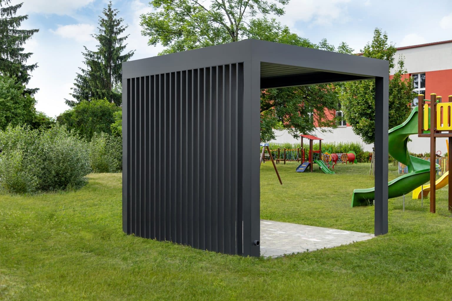 Bioklimatická samostatně stojící pergola LAMARK | Nový Bydžov | Šedá antracitová barva