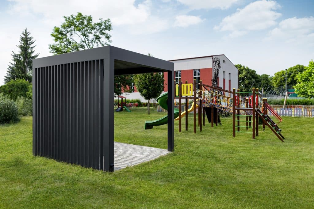 Bioklimatická samostatně stojící pergola LAMARK | Nový Bydžov | Šedá antracitová barva