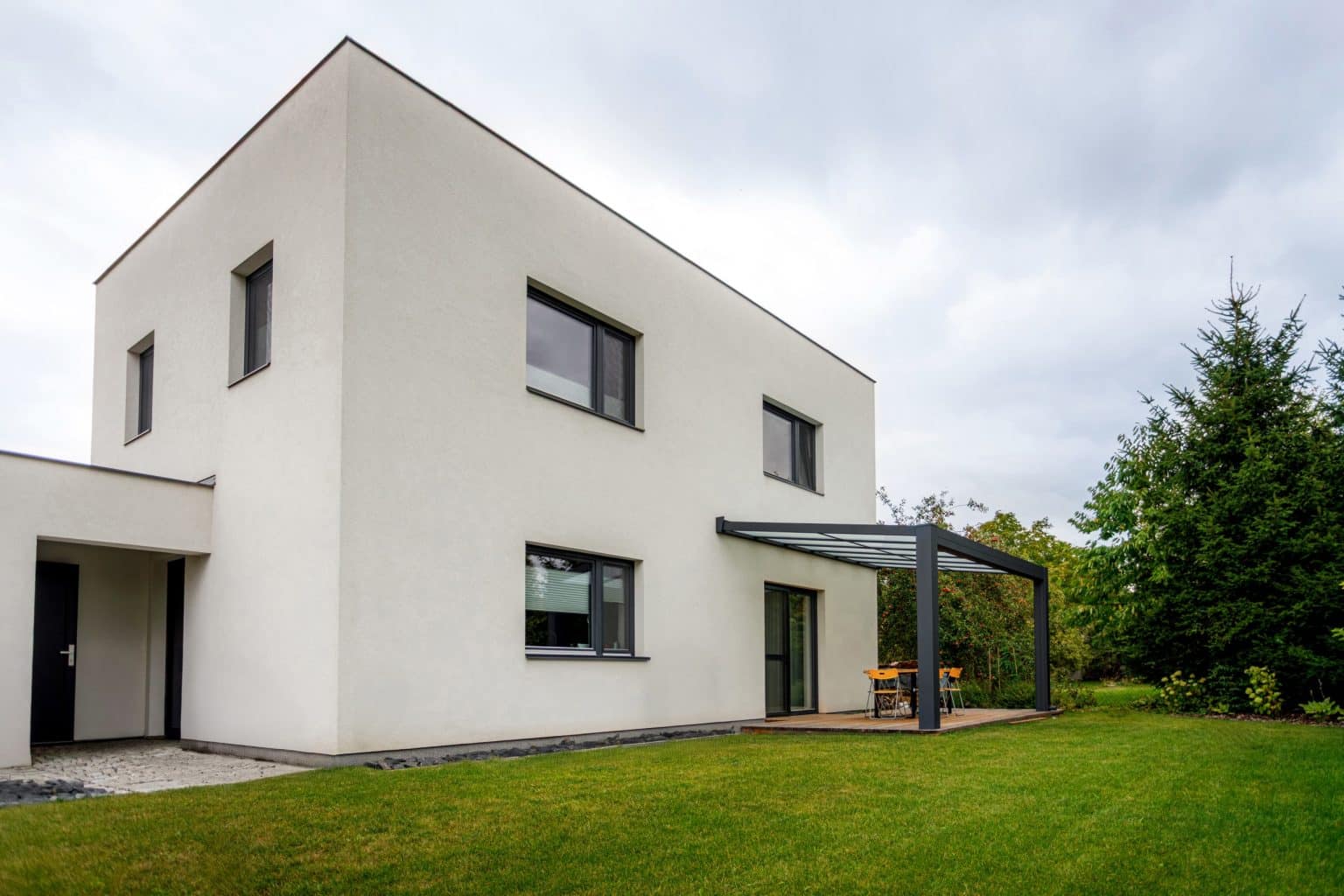 Pergola LAMARK se skleněnou střechou přisazená ke stěně | Šedá antracitová barva