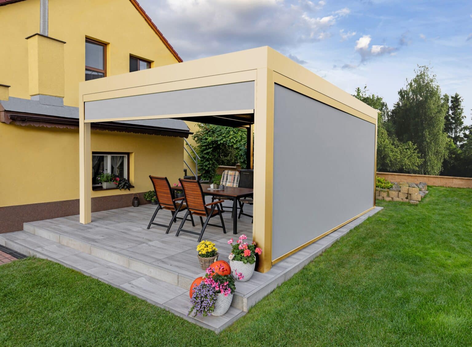 Nová barva slonová kost RAL 1014 na ploty a pergoly LAMARK